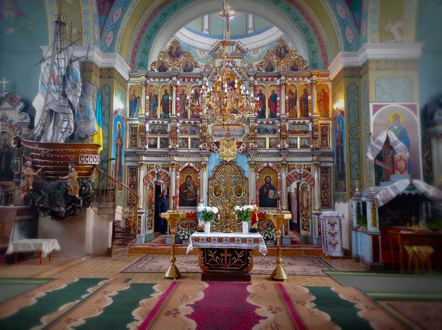 ХУДОЖНИК КАРІВСЬКОГО ХРАМУ