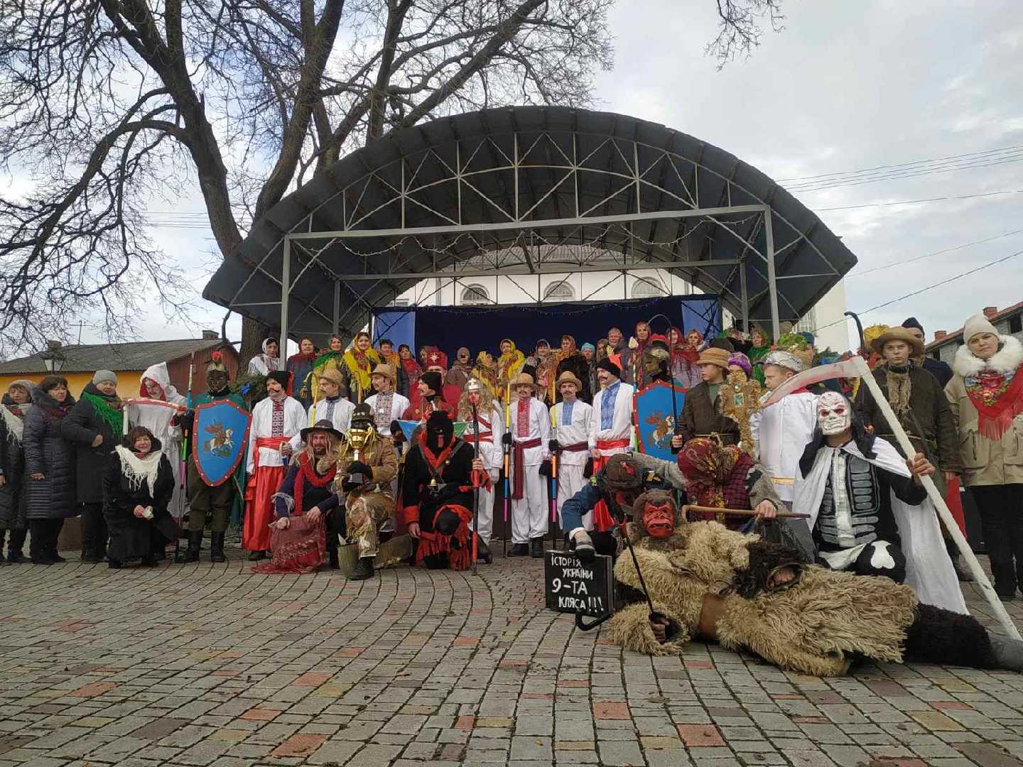 На Белзщині з колядою та ярмарком пройшов Фестиваль вертепів